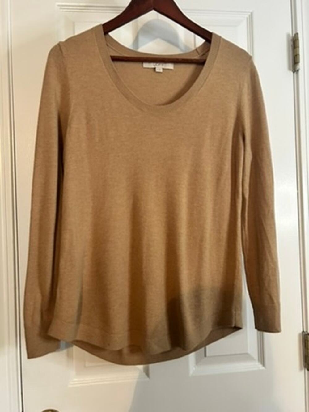 LOFT Womens M Tan Lightweight Scoop Neck Pullover Sweater Neutral Basic Knit